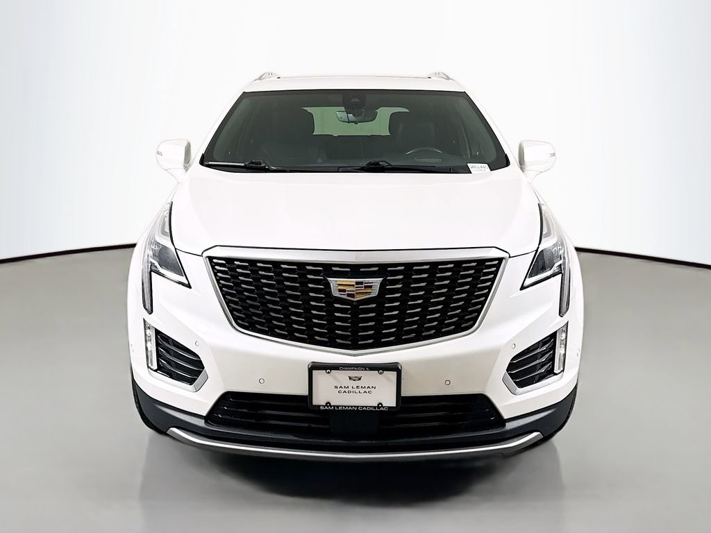 Used 2022 Cadillac XT5 Premium Luxury w/ Technology Package image 2