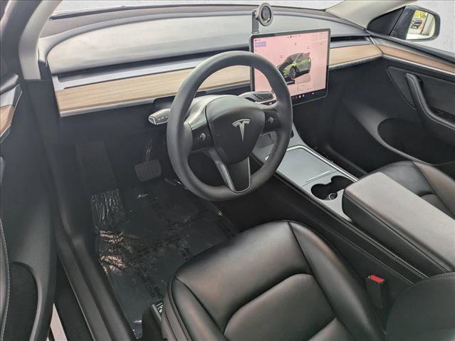 Used 2024 Tesla Model Y Long Range image 10