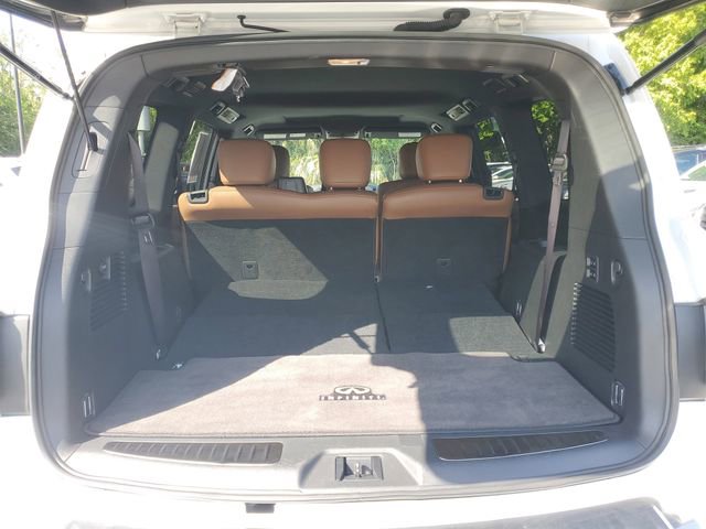 Used 2024 INFINITI QX80 Sensory AWD/4WD image 8