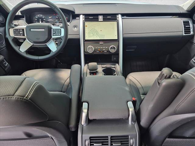 Used 2024 Land Rover Discovery S AWD/4WD image 16