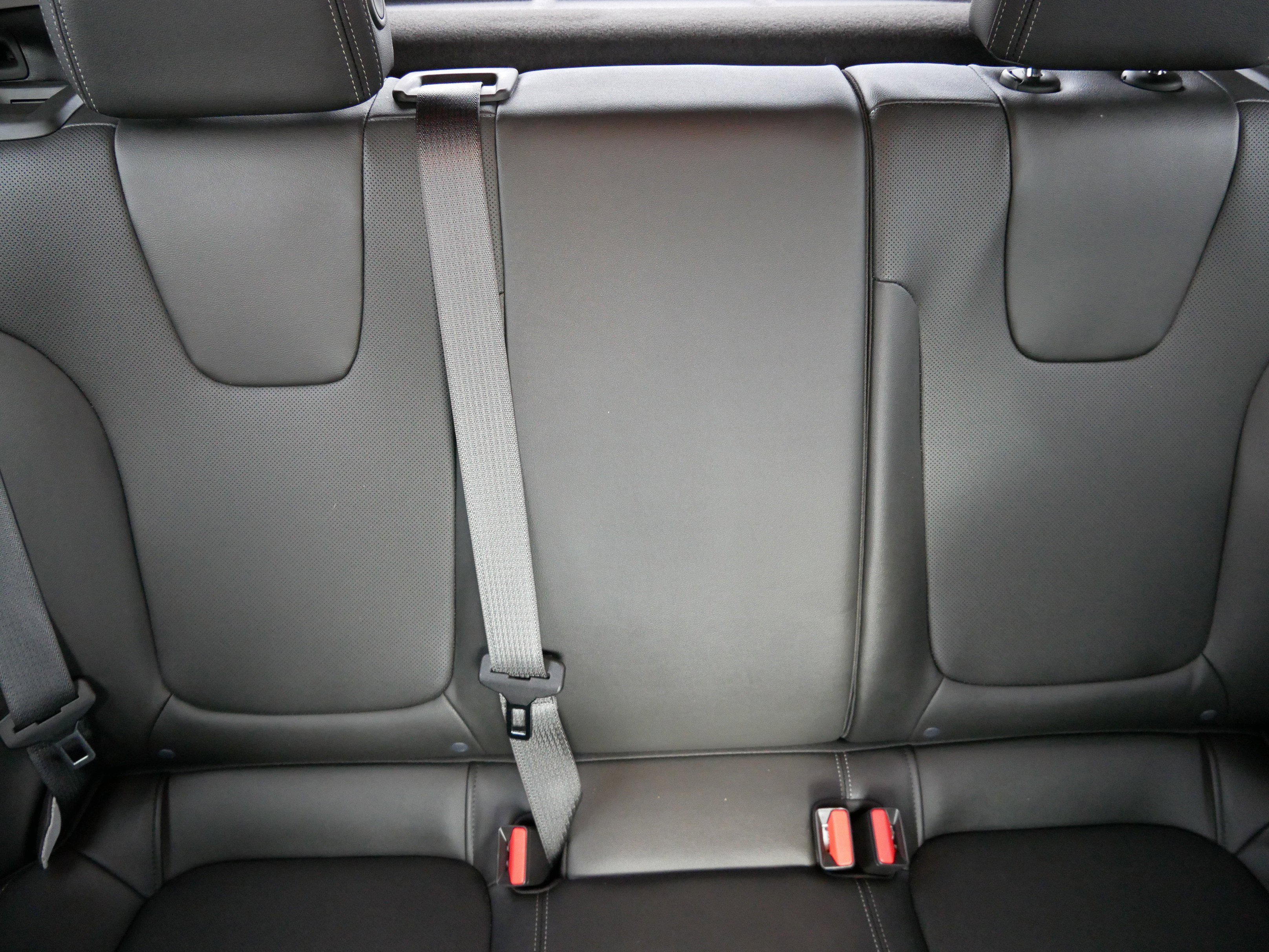 Used 2024 Buick Encore GX Sport Touring image 13