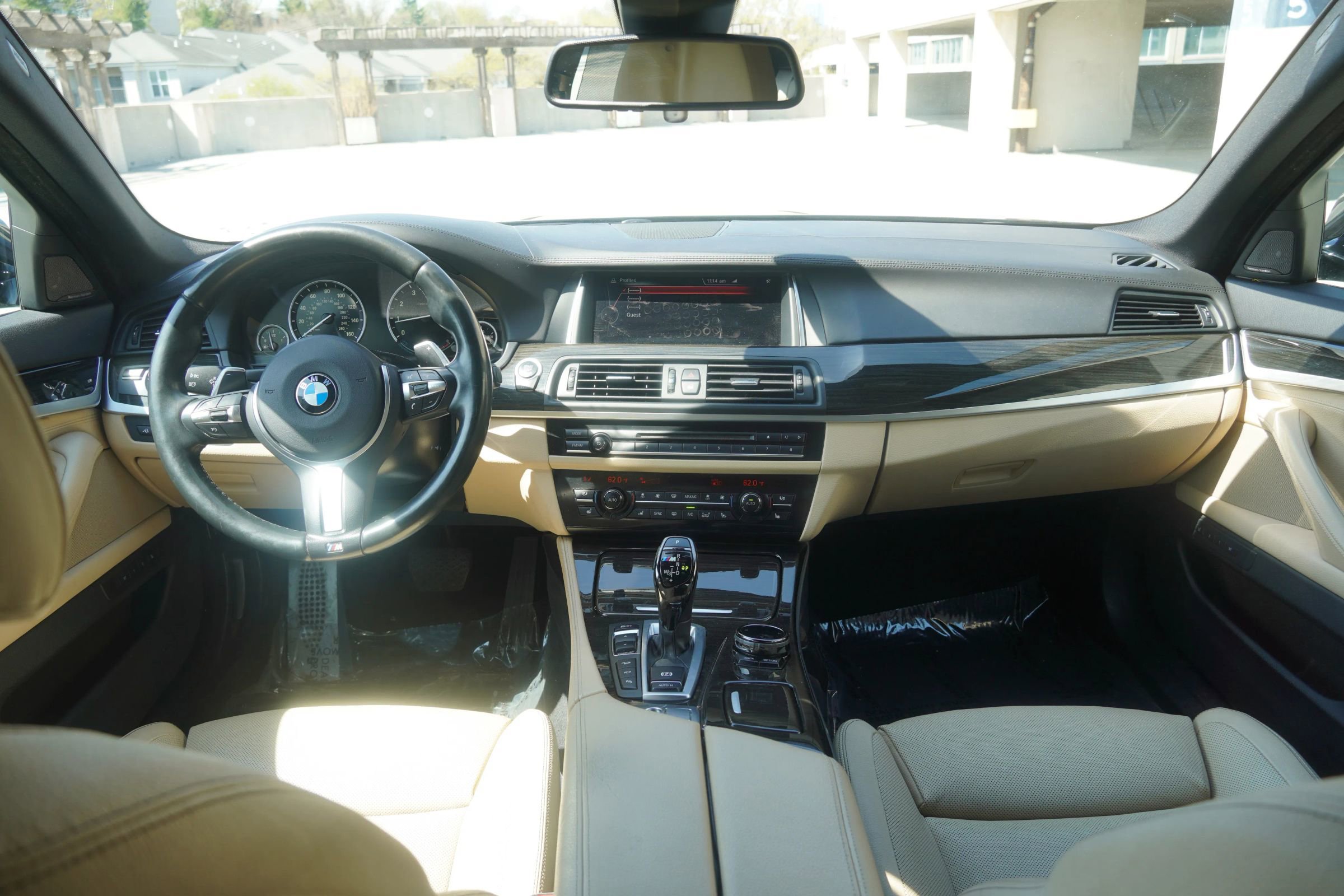 Used 2016 BMW 550i xDrive Sedan AWD/4WD image 9