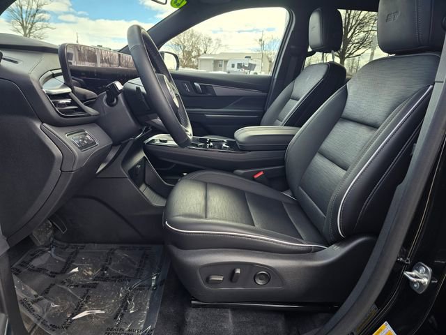 Used 2025 Buick Enclave Sport Touring image 24