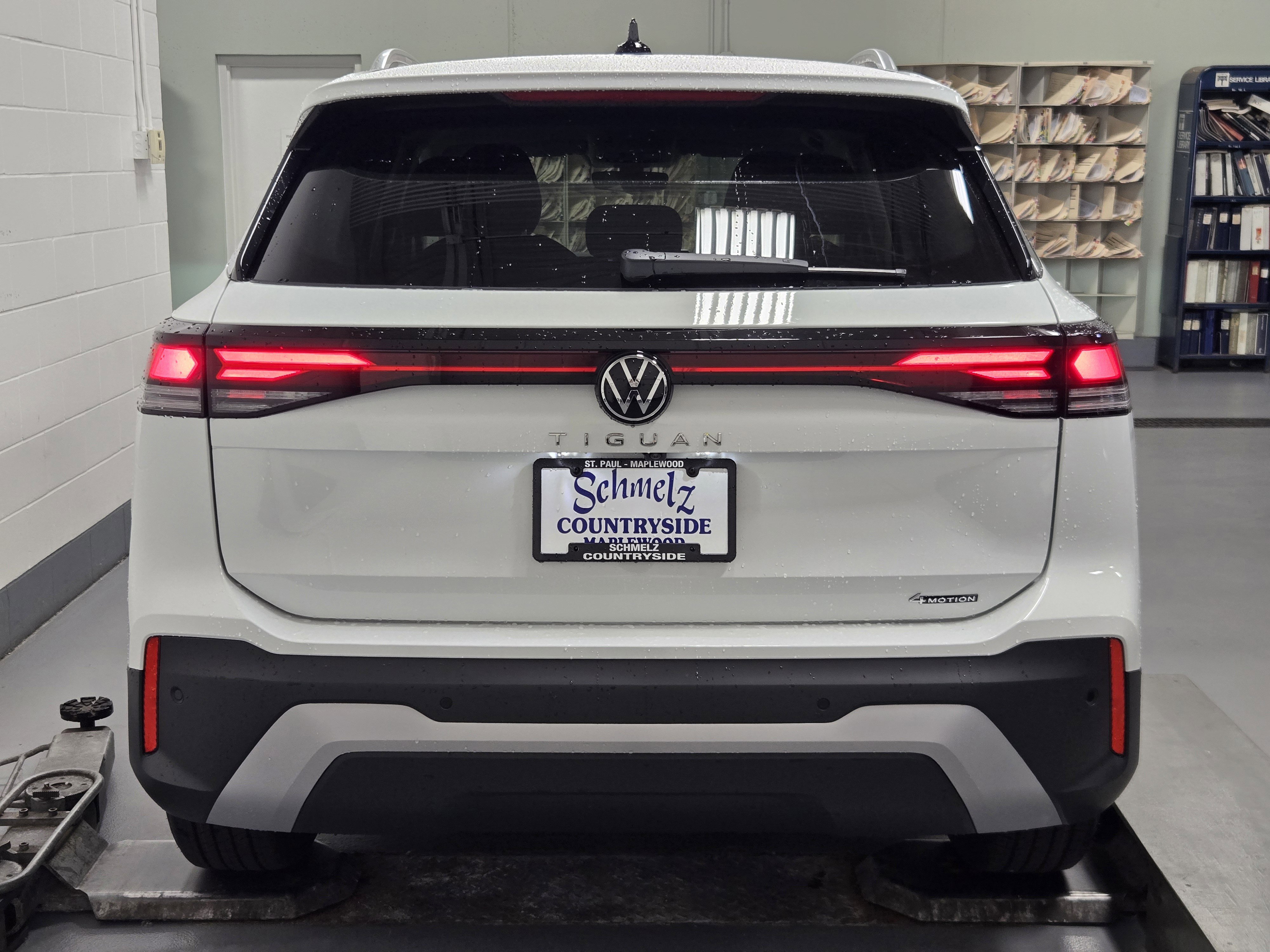 New 2025 Volkswagen Tiguan S image 27
