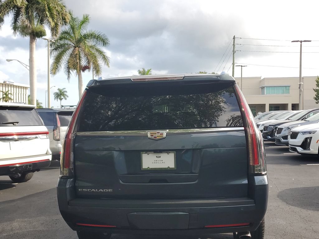 Used 2020 Cadillac Escalade Luxury AWD/4WD image 13