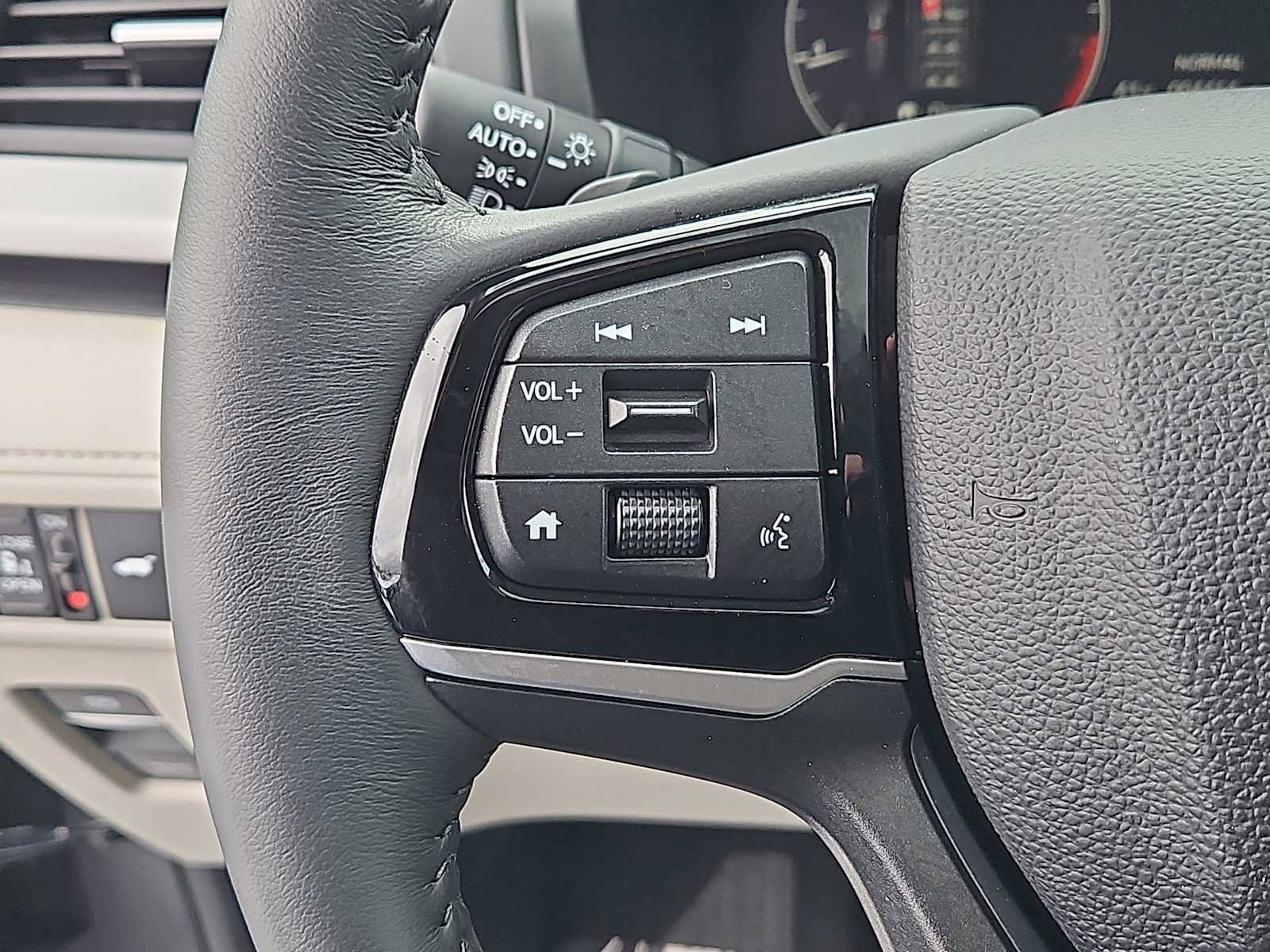 Certified 2026 Honda Odyssey EX-L image 24