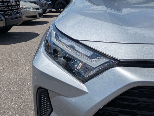 Used 2025 Toyota RAV4 XLE w/ Convenience Package FWD image 11