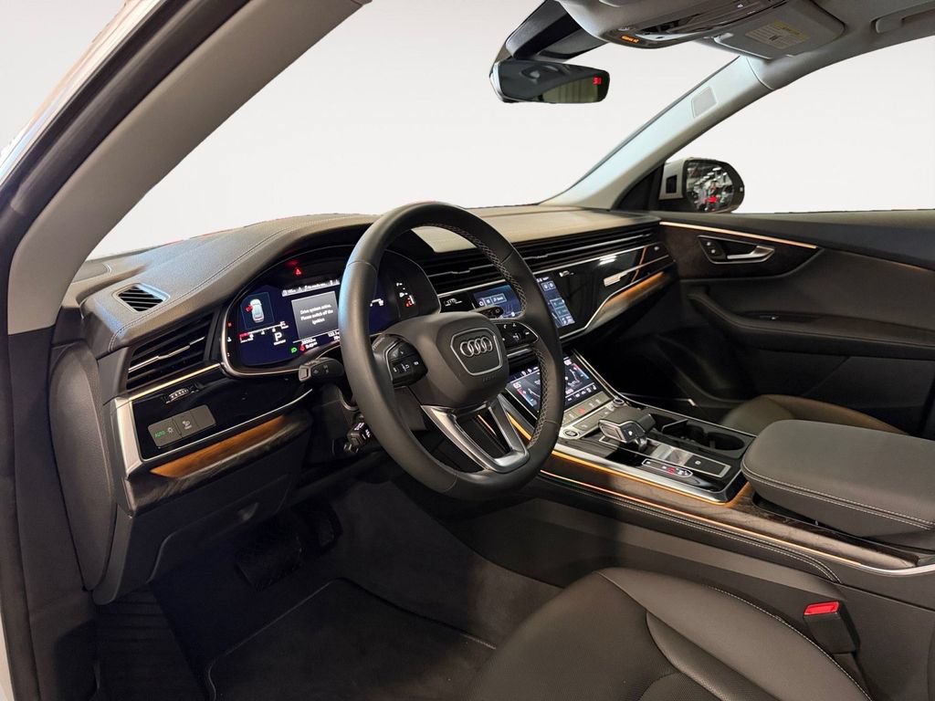 Used 2023 Audi Q8 Premium Plus w/ Premium Plus Package AWD/4WD image 10
