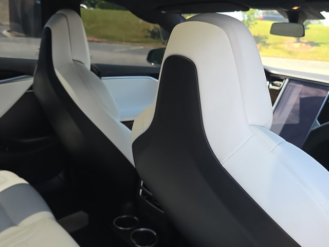 Used 2018 Tesla Model S 100D AWD/4WD image 24