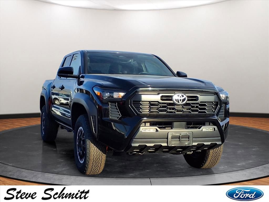 Used 2024 Toyota Tacoma TRD Off-Road image 31