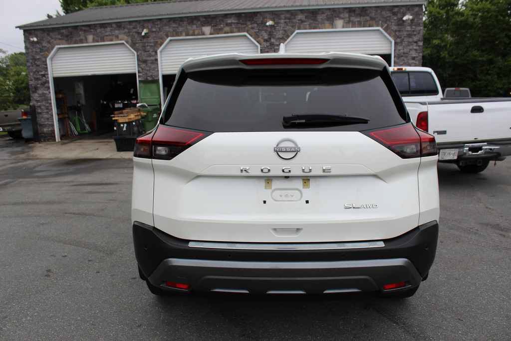Used 2023 Nissan Rogue SL AWD/4WD image 6