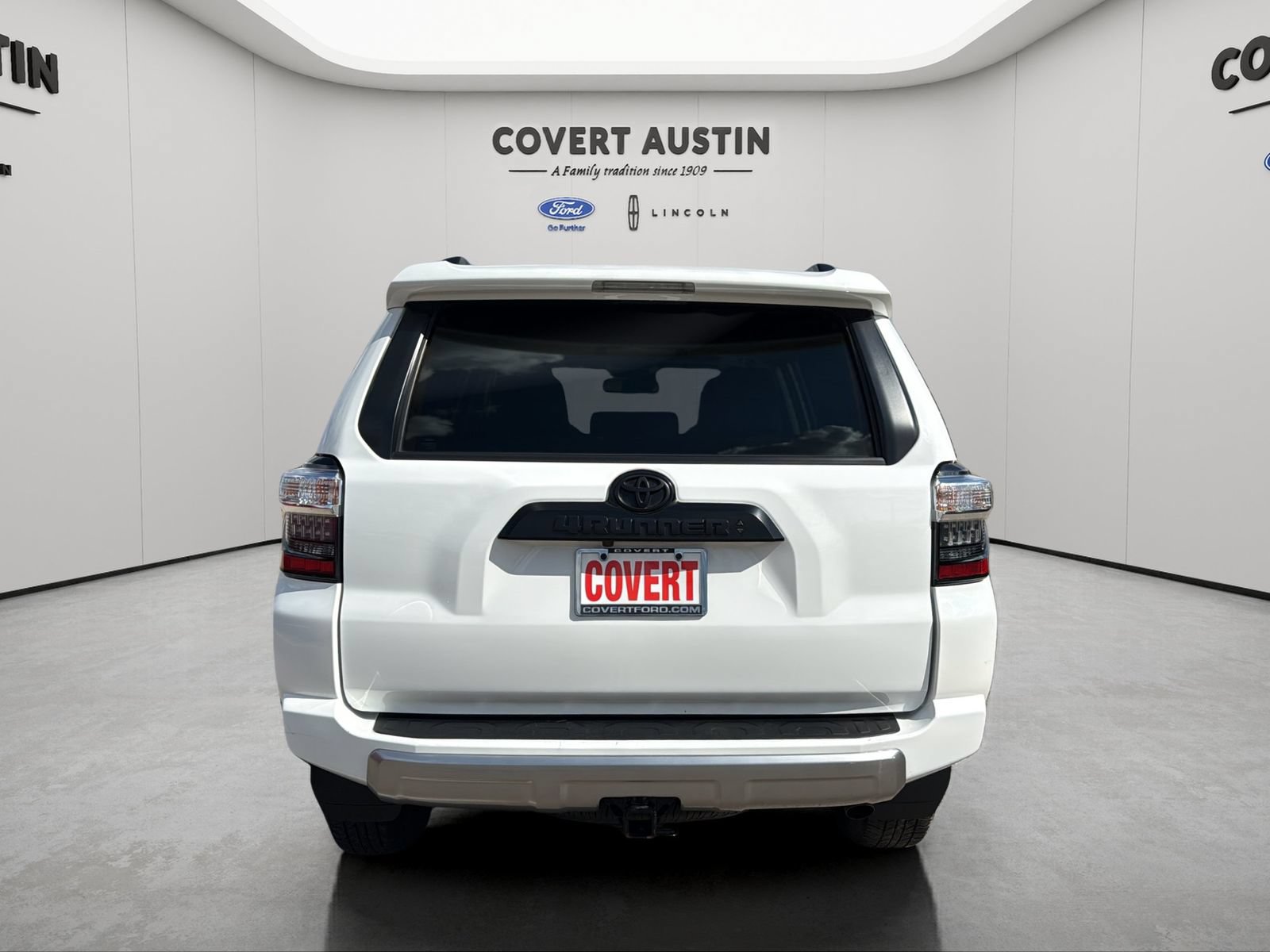 Used 2023 Toyota 4Runner TRD Off-Road Premium w/ Off Road Premium Plus Package AWD/4WD image 4