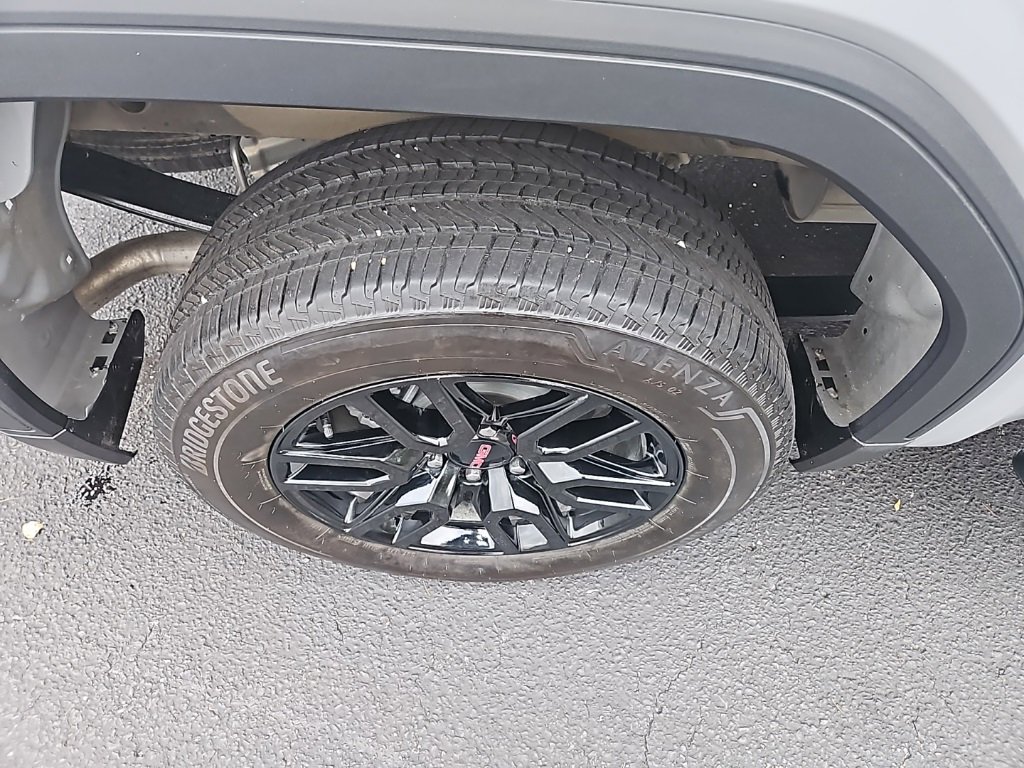 Used 2024 GMC Sierra 1500 Elevation image 11