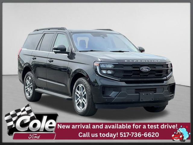 Used 2025 Ford Expedition Active