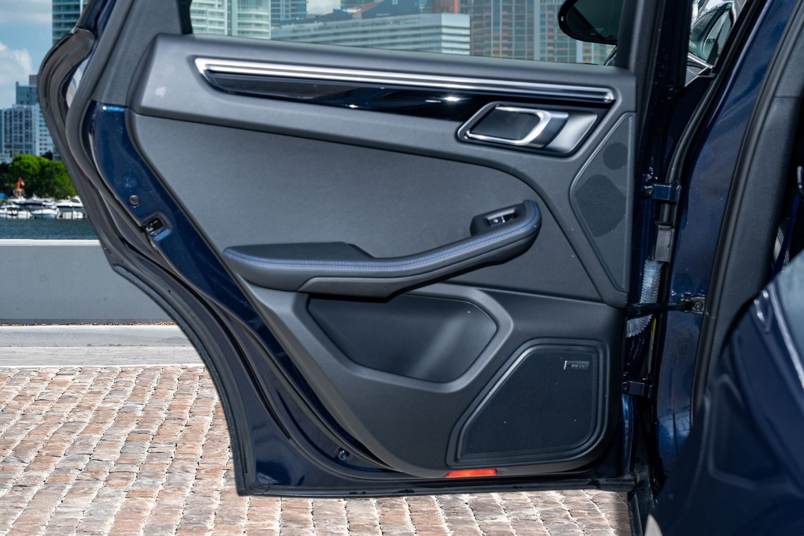 Used 2022 Porsche Macan S image 12