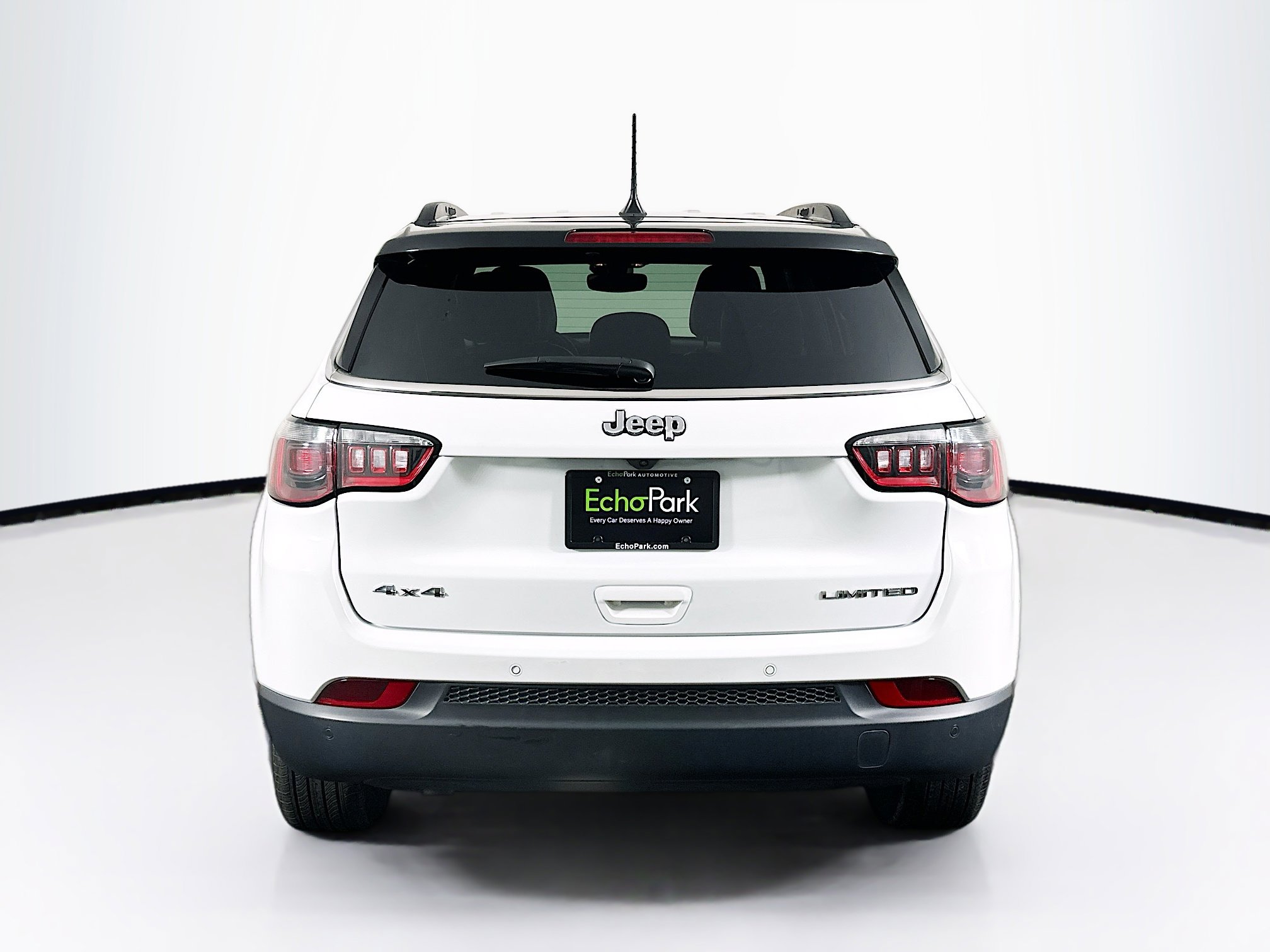 Used 2025 Jeep Compass Limited image 7