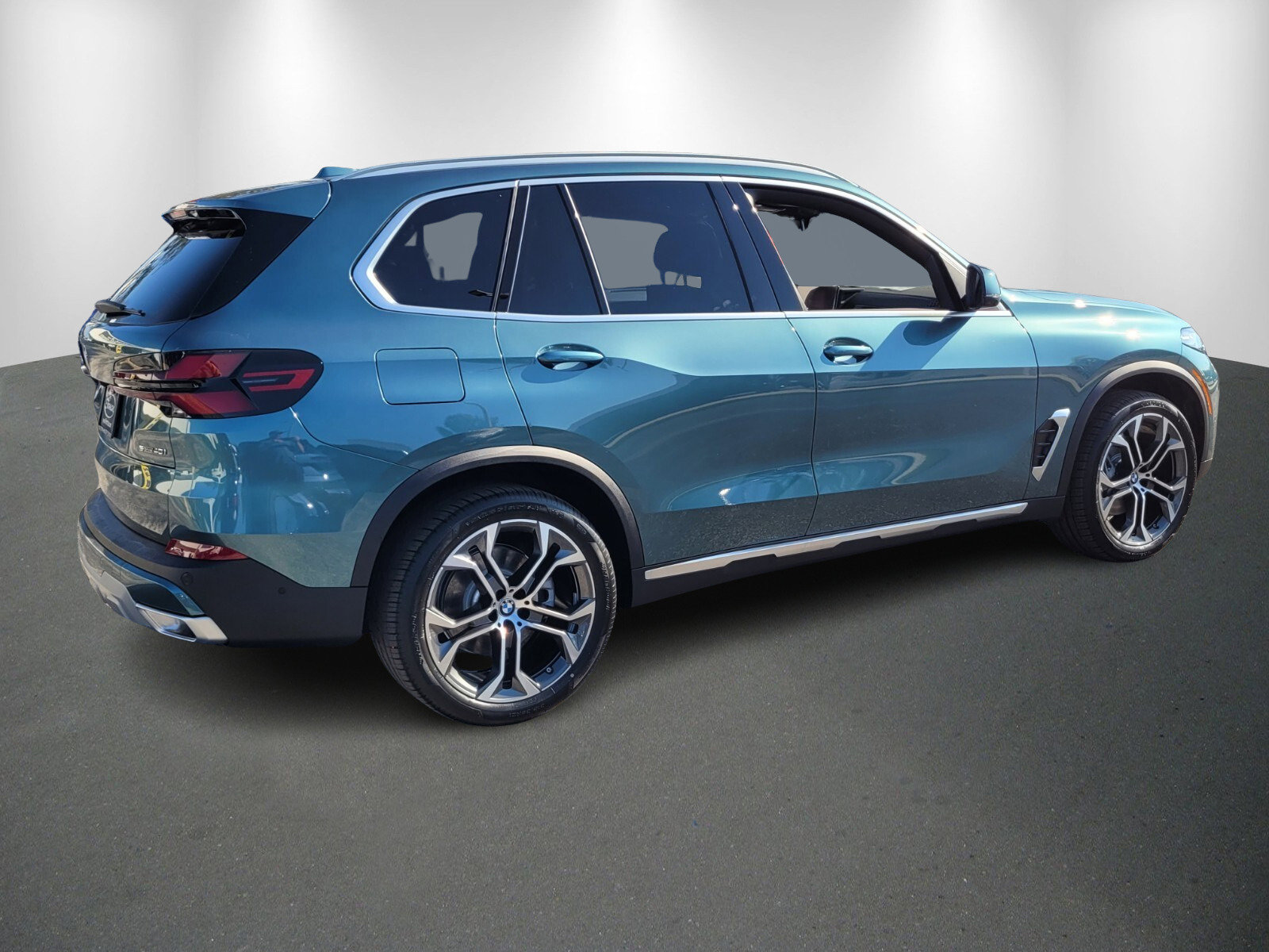 New 2026 BMW X5 sDrive40i image 7