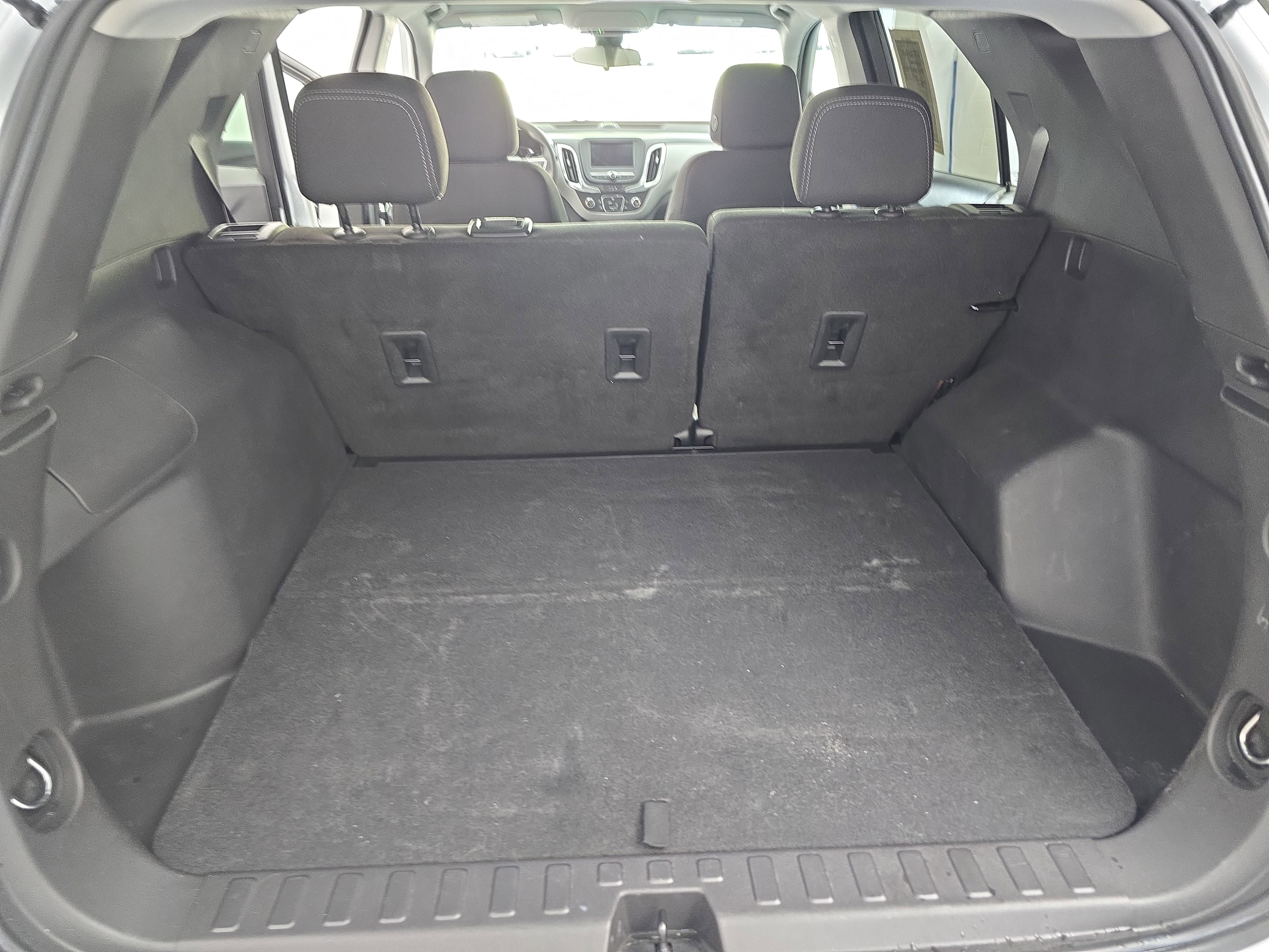 Used 2022 Chevrolet Equinox LS w/ LS Convenience Package image 12
