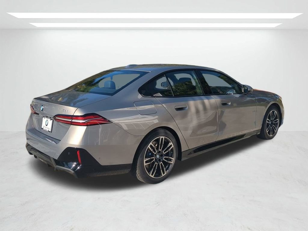New 2026 BMW 530i xDrive w/ M Sport Package AWD/4WD image 4