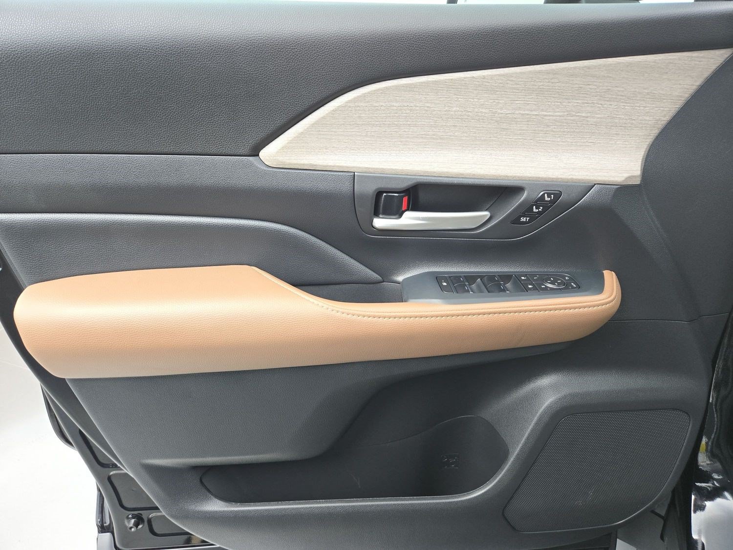 Certified 2026 Toyota Grand Highlander AWD image 16
