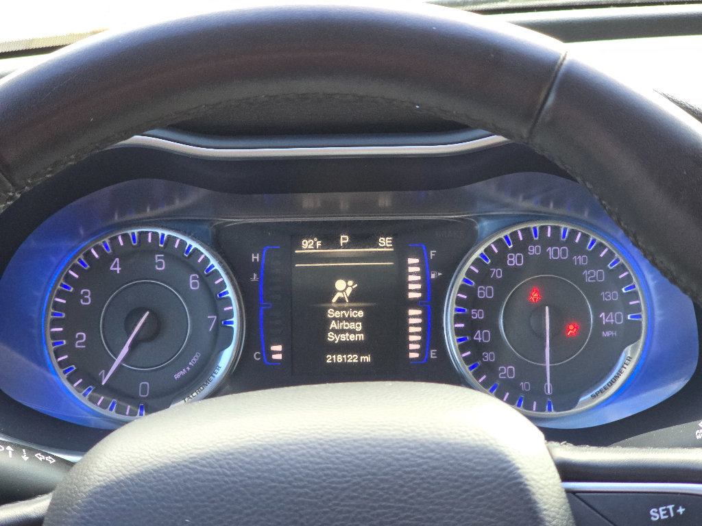 Used 2016 Chrysler 200 Limited w/ Convenience Group FWD image 17
