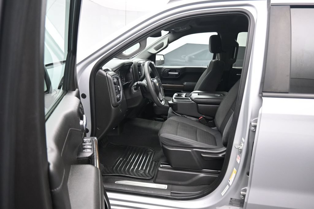 Used 2020 Chevrolet Silverado 1500 LT w/ Trailering Package AWD/4WD image 11