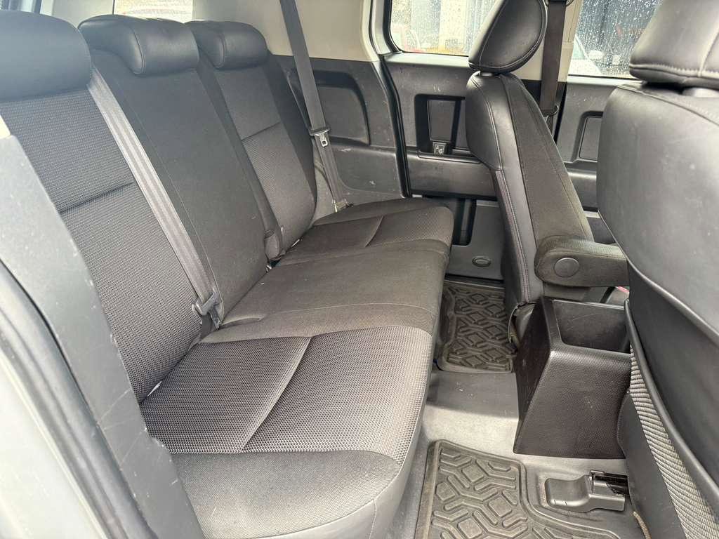 Used 2007 Toyota FJ Cruiser 2WD image 14
