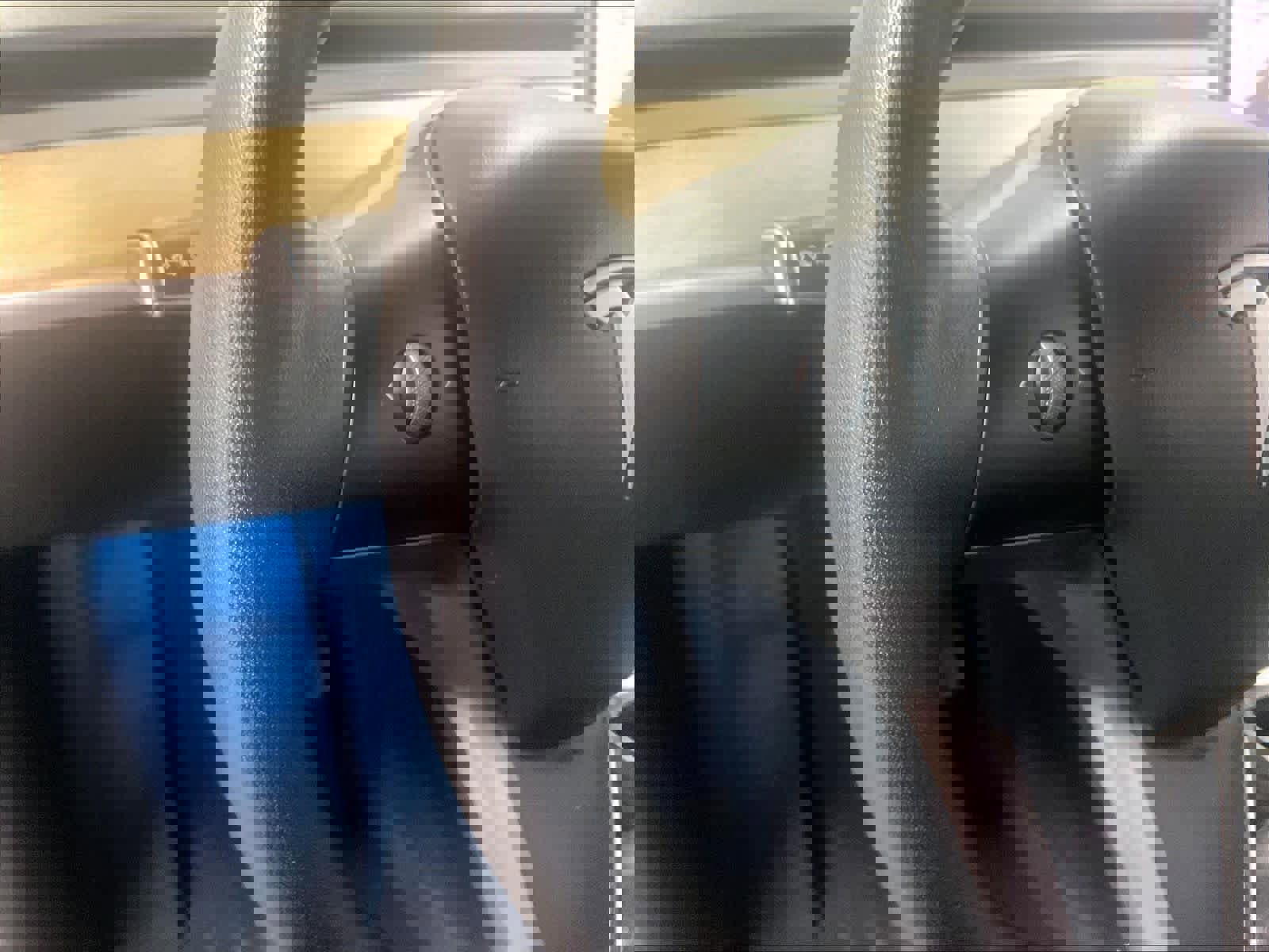 Used 2021 Tesla Model Y Long Range image 22