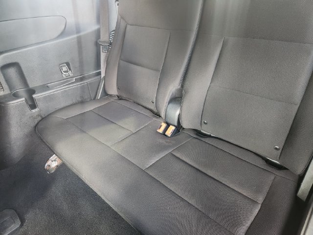 Used 2020 Ford Explorer XLT RWD image 28
