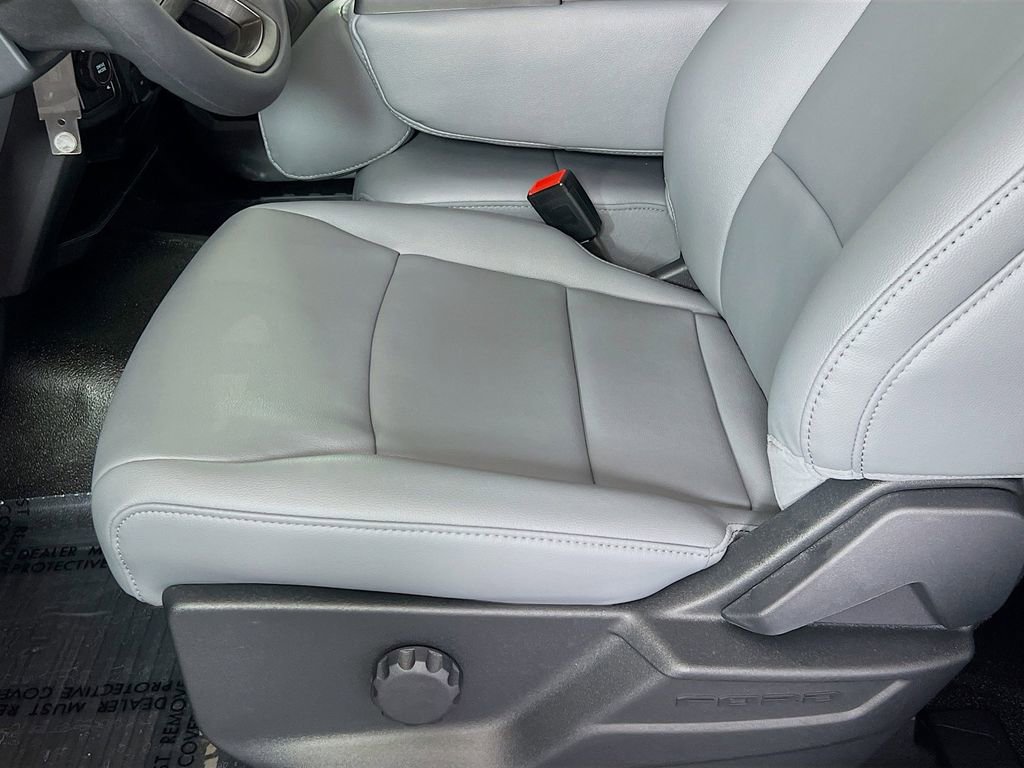 New 2025 Ford F350 XL w/ XL Chrome Package image 19