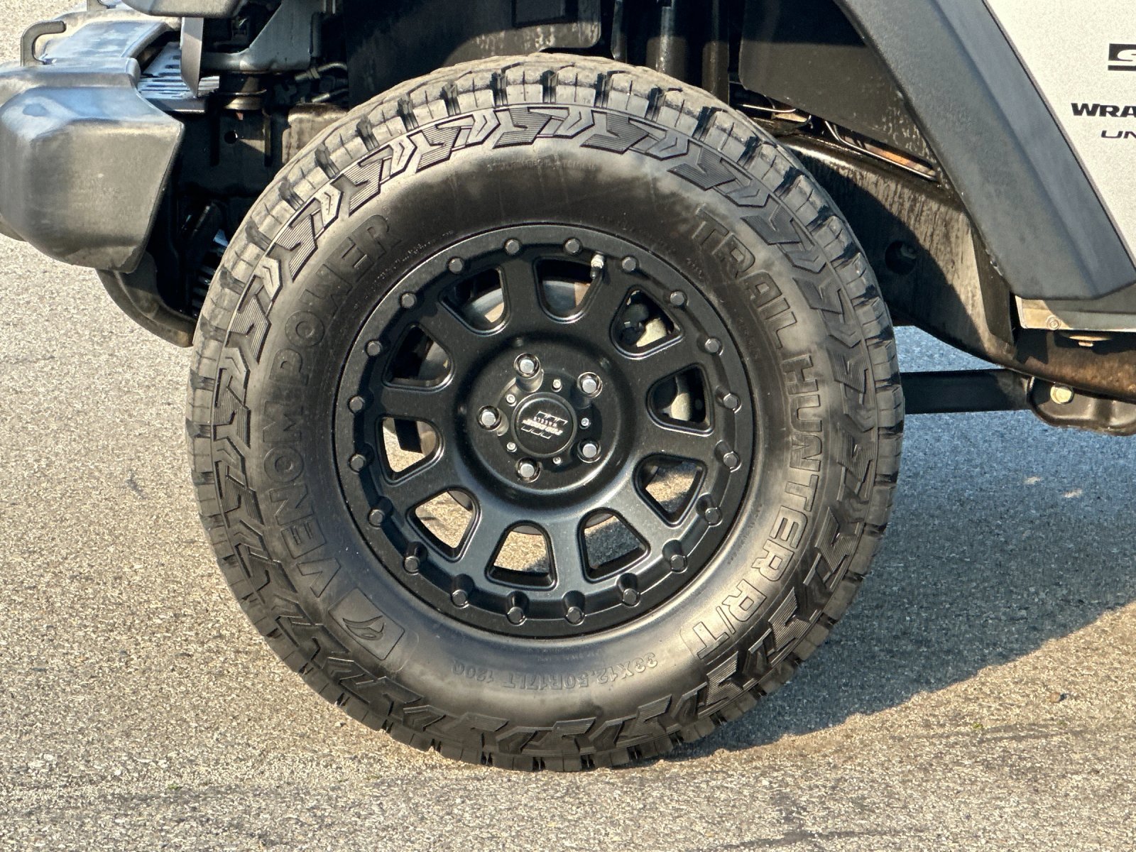 Used 2018 Jeep Wrangler Unlimited Sport S image 23