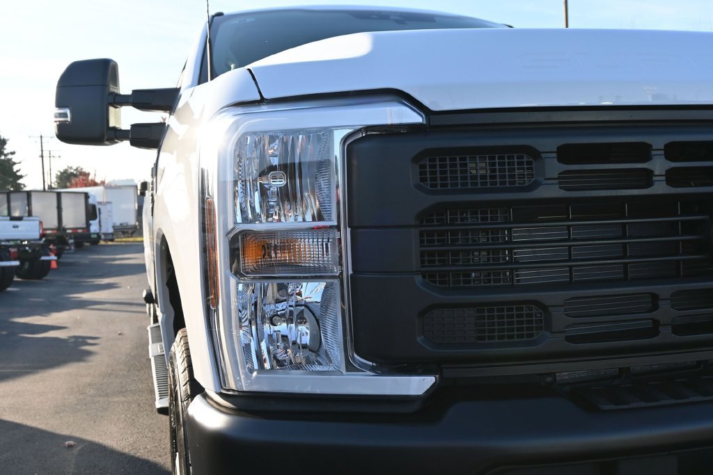 New 2027 Ford F350 XL AWD/4WD image 9
