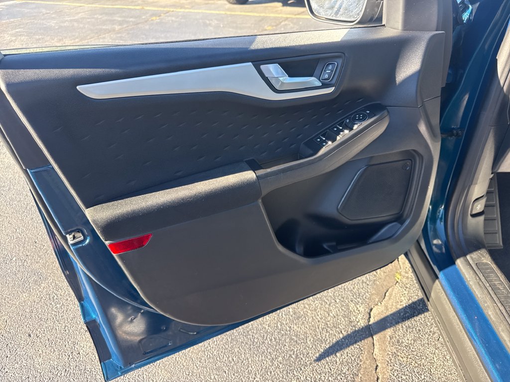 Used 2020 Ford Escape SE FWD image 23