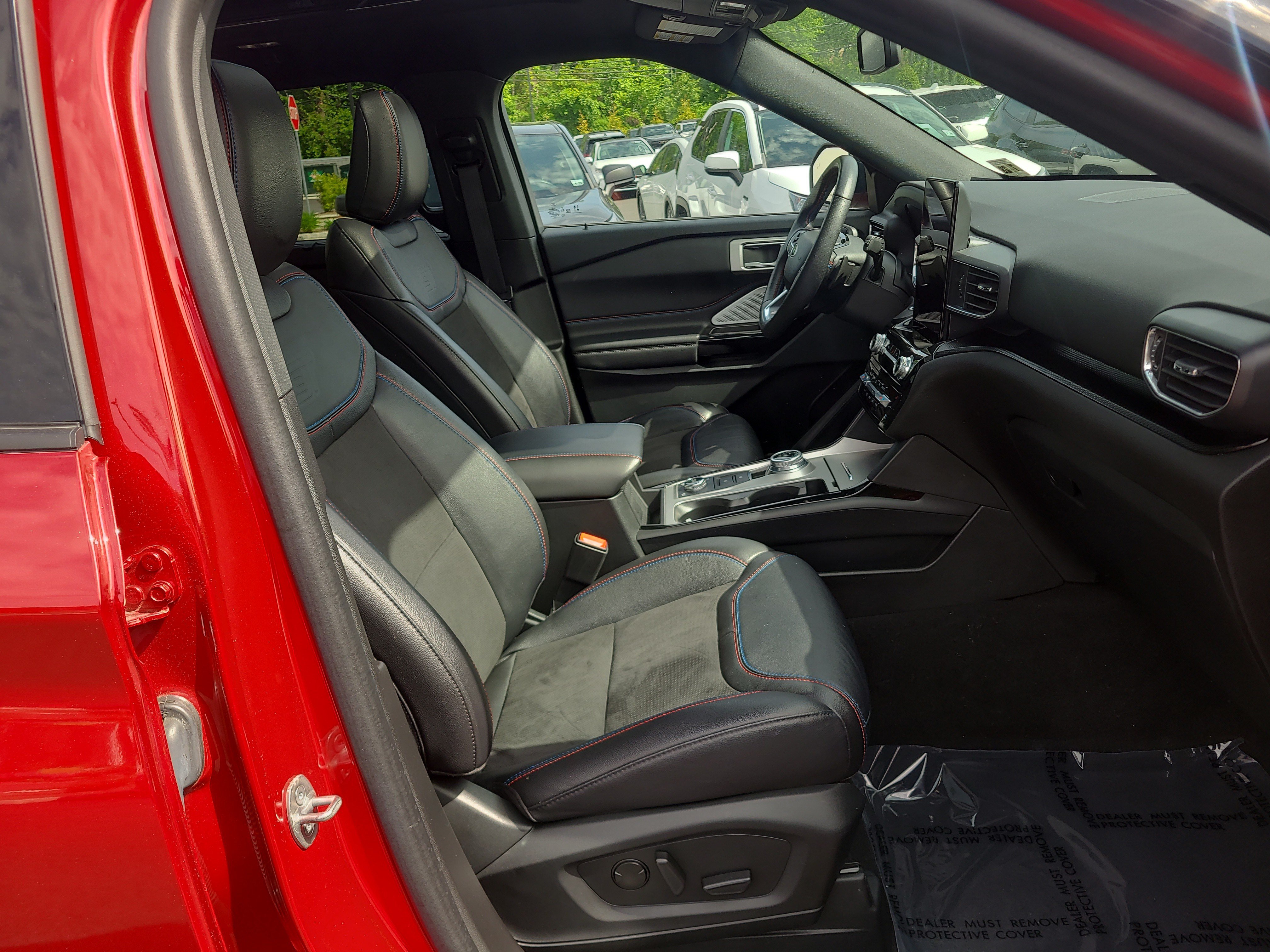 Used 2023 Ford Explorer ST w/ Equipment Group 401A AWD/4WD image 17