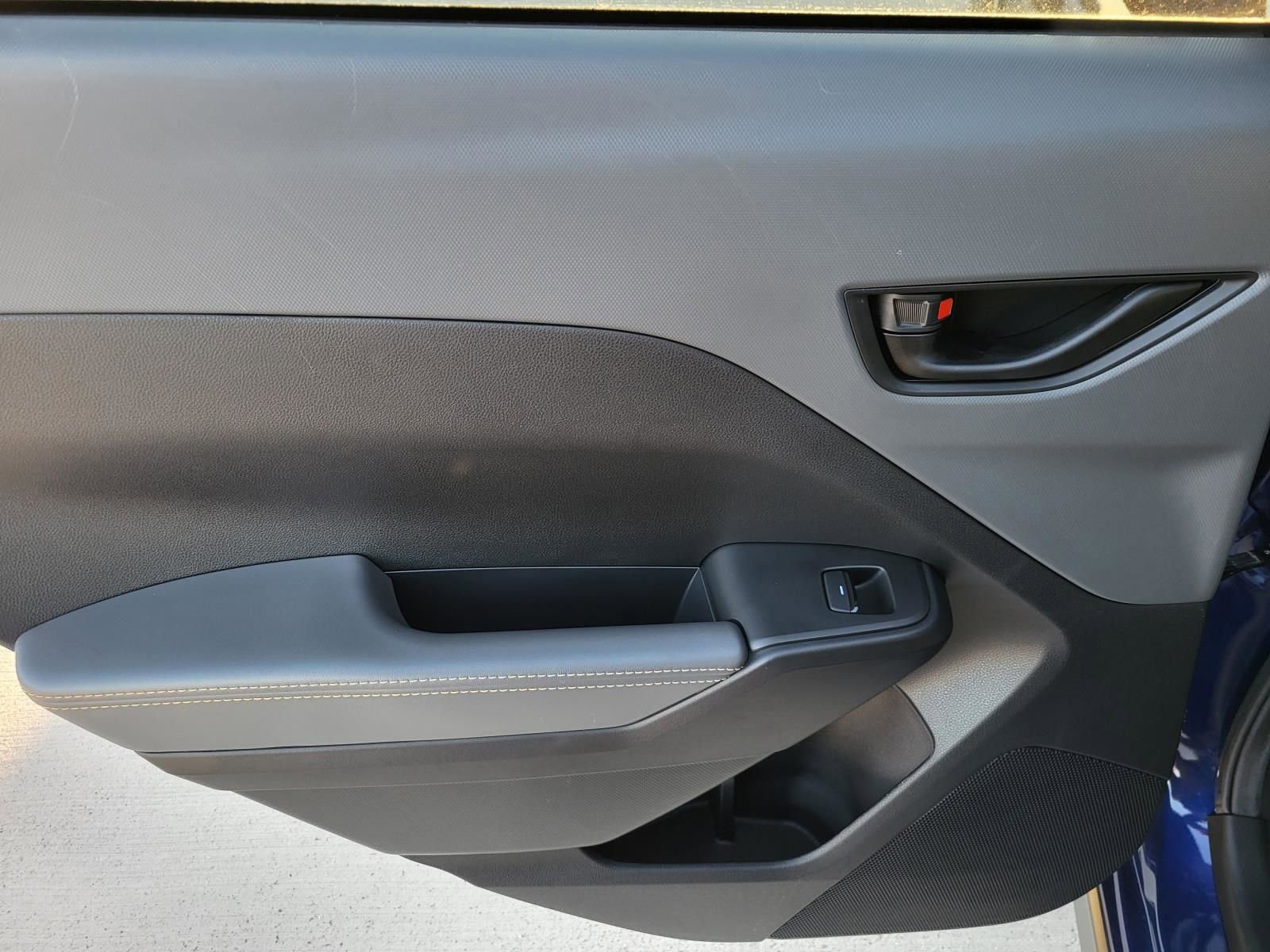 Certified 2025 Subaru Crosstrek 2.5i Sport w/ Crosstrek Mirror Package image 13