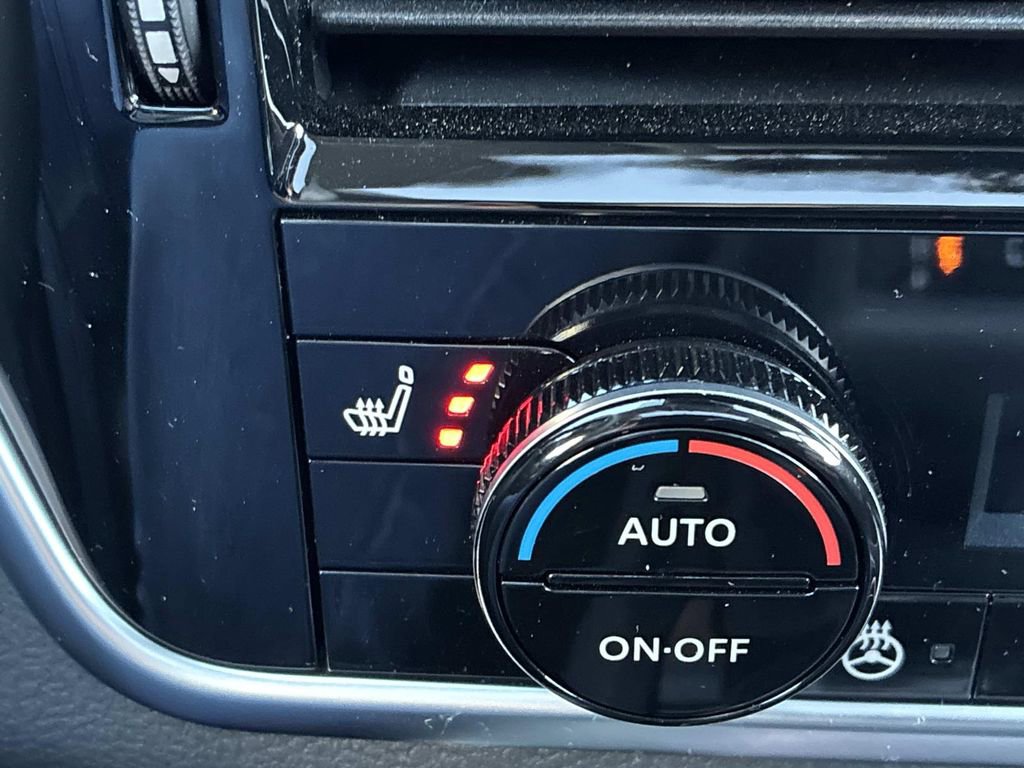 Used 2024 Nissan Rogue SL w/ SL Premium Package image 33