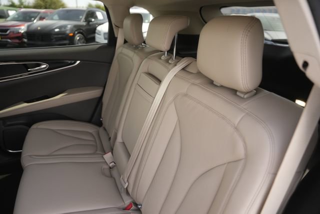 Used 2022 Lincoln Nautilus Reserve image 14