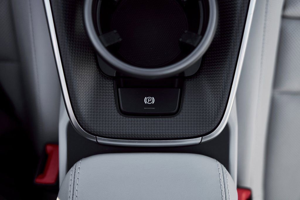 Used 2022 Porsche 911 Turbo S image 57