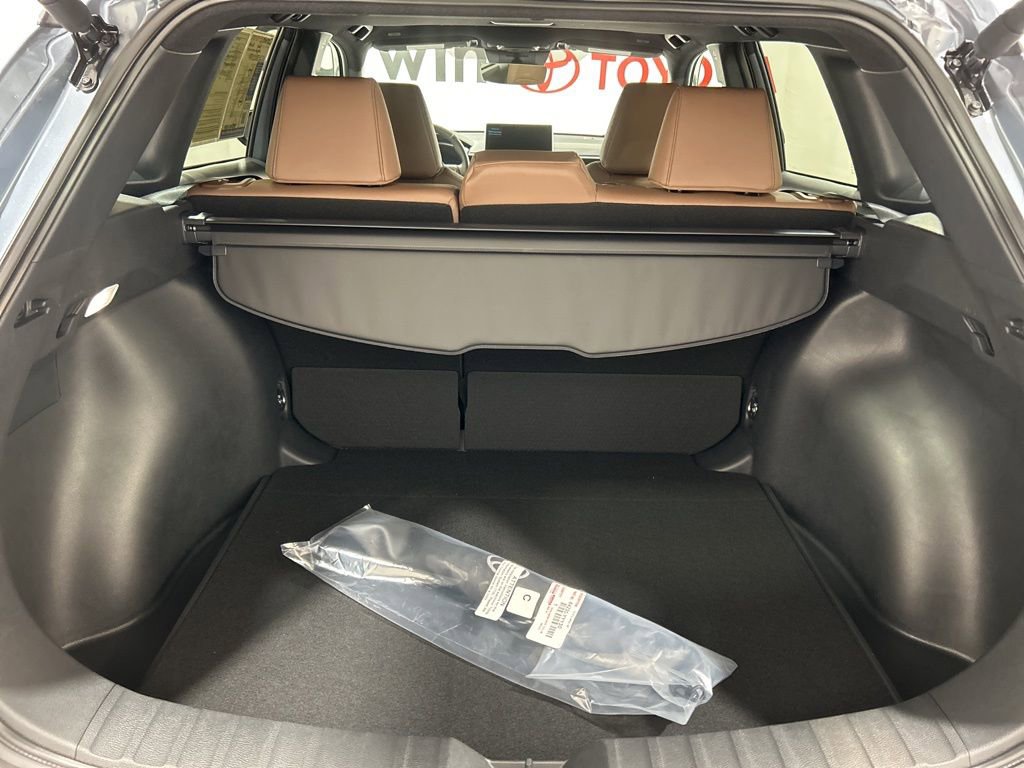 Used 2026 Toyota Corolla Cross XLE w/ Convenience Package image 16