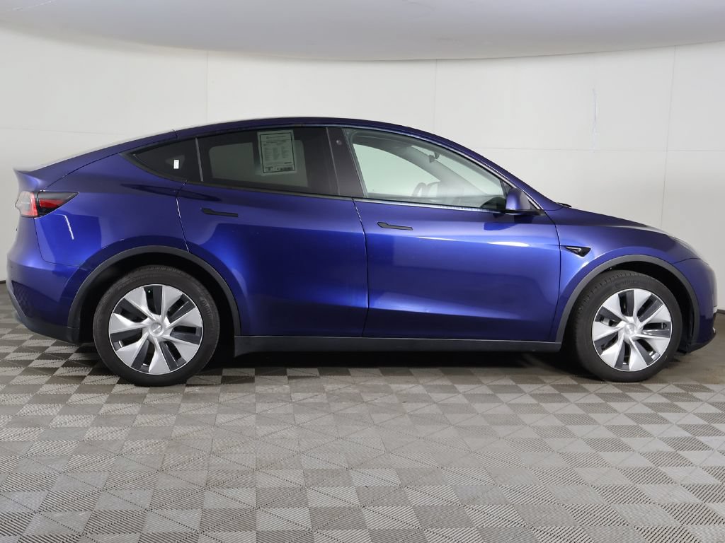 Used 2023 Tesla Model Y Long Range AWD/4WD image 21