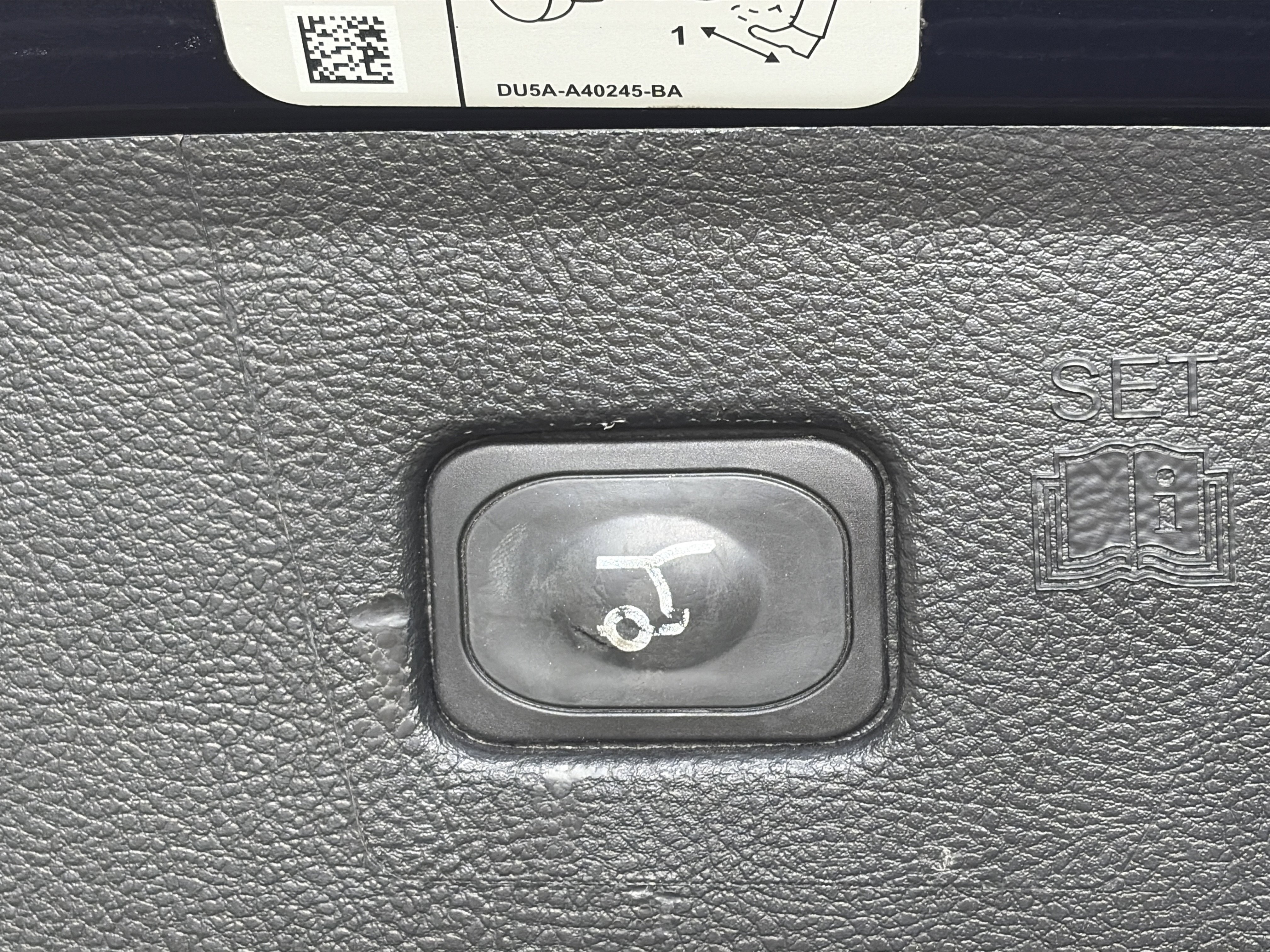 Used 2016 Ford Edge SEL w/ Equipment Group 201A image 15