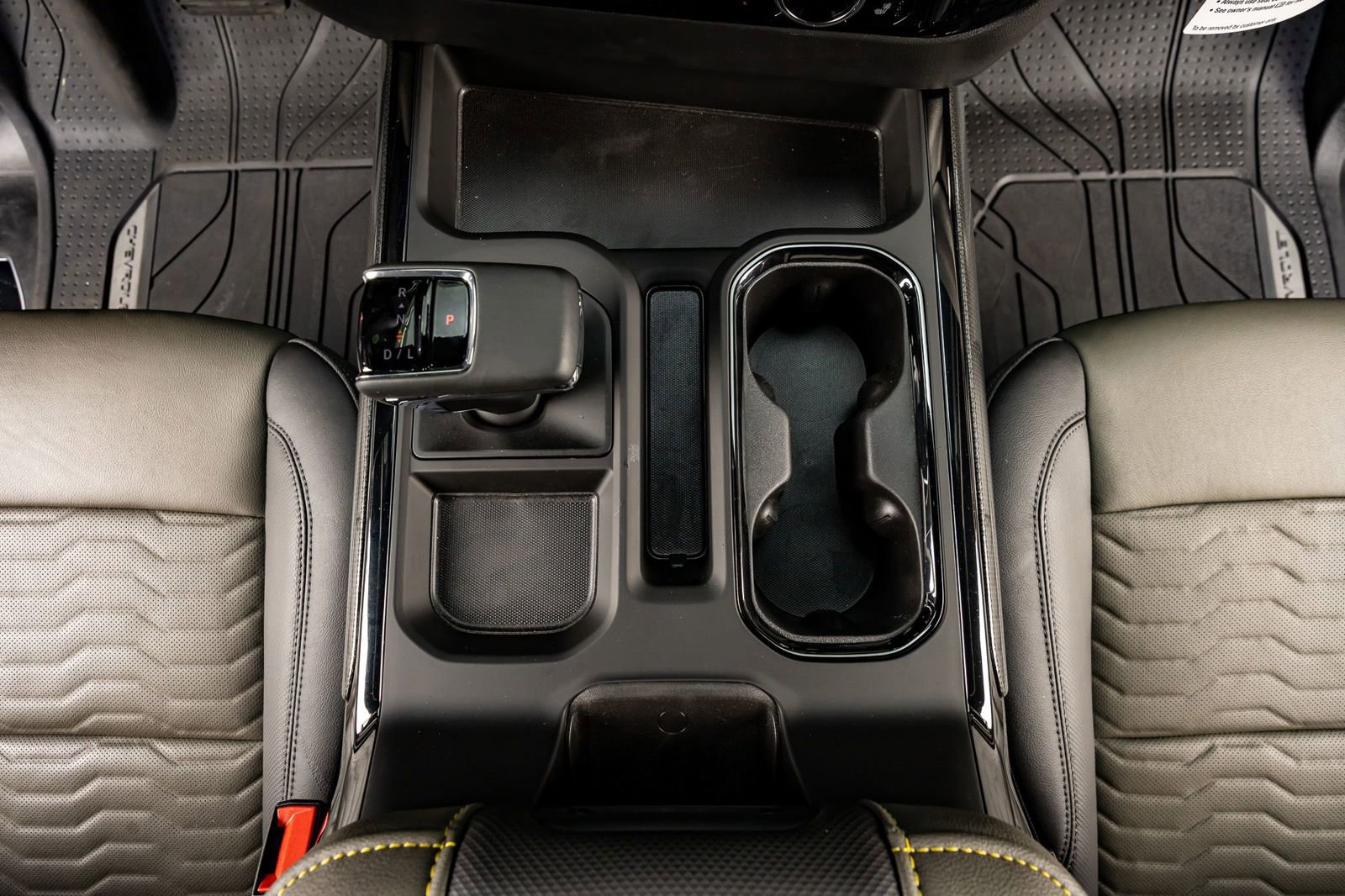 Used 2025 Chevrolet Silverado 1500 ZR2 image 28