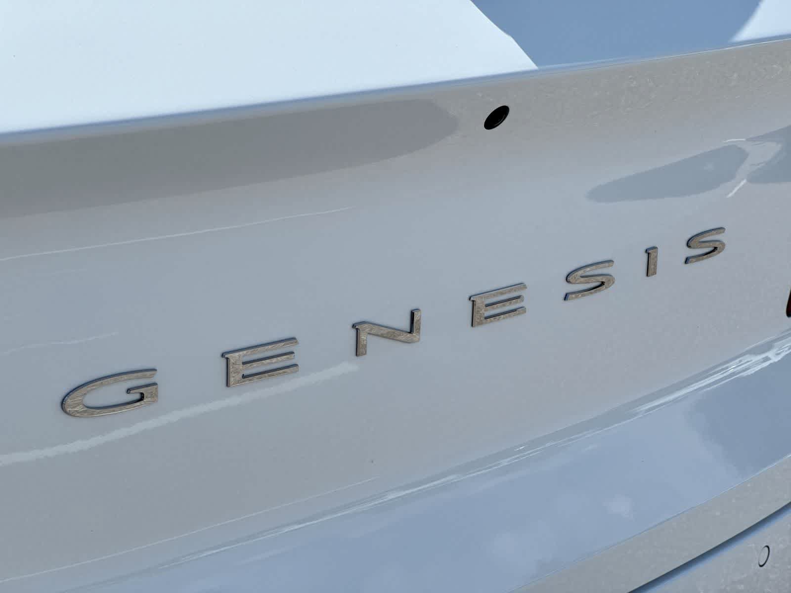 Used 2025 Genesis GV80 2.5T Prestige AWD/4WD image 18
