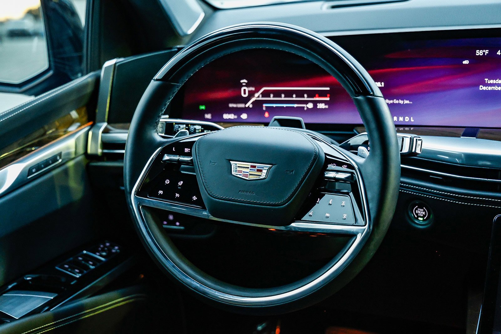 Used 2025 Cadillac Escalade Sport Platinum image 13