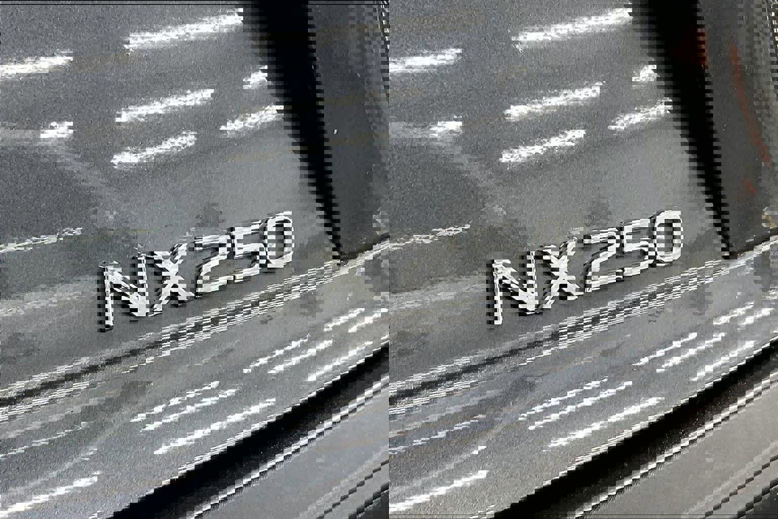 Used 2024 Lexus NX 250 FWD image 9