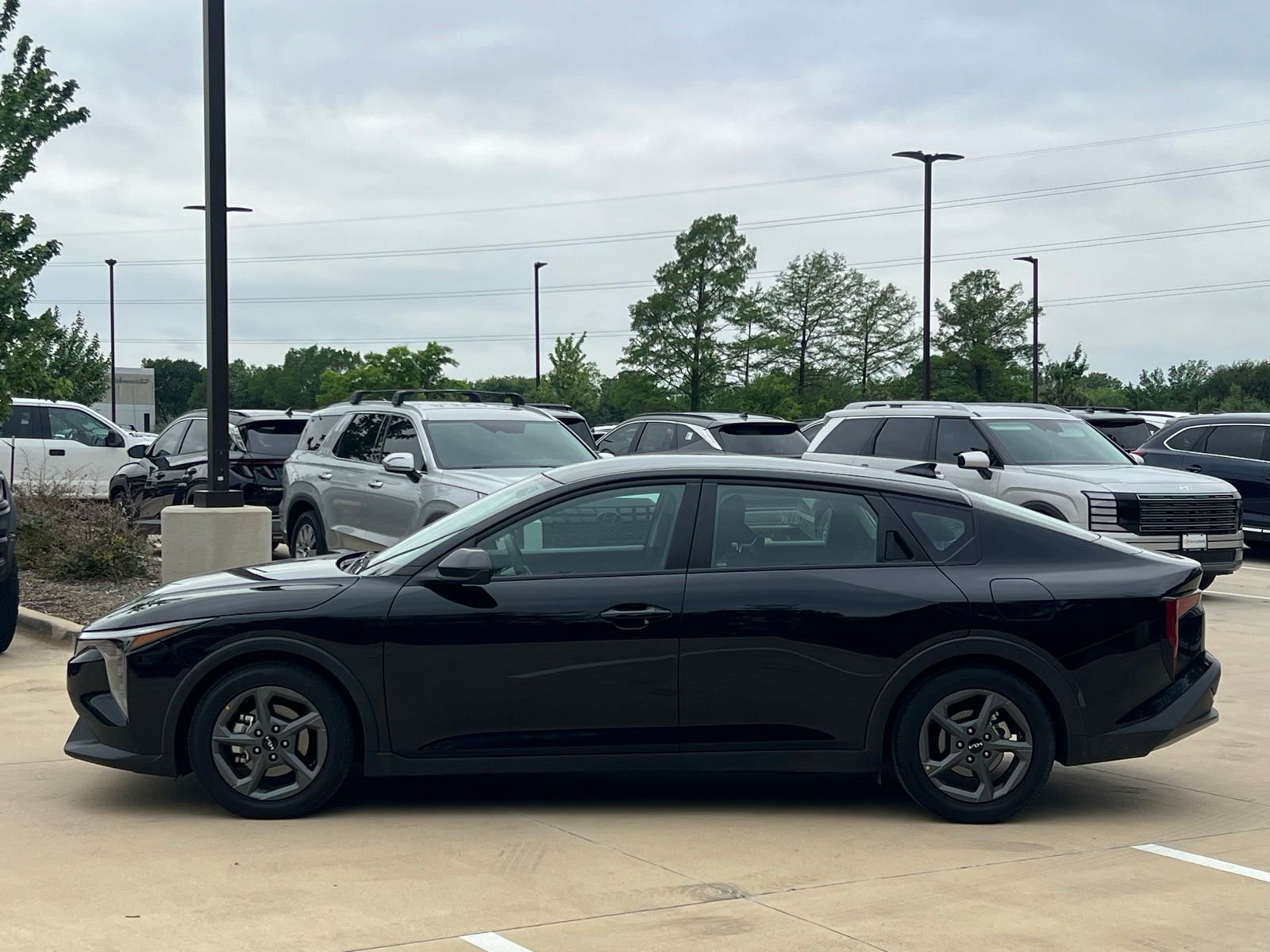 Used 2025 Kia K4 LXS FWD image 6