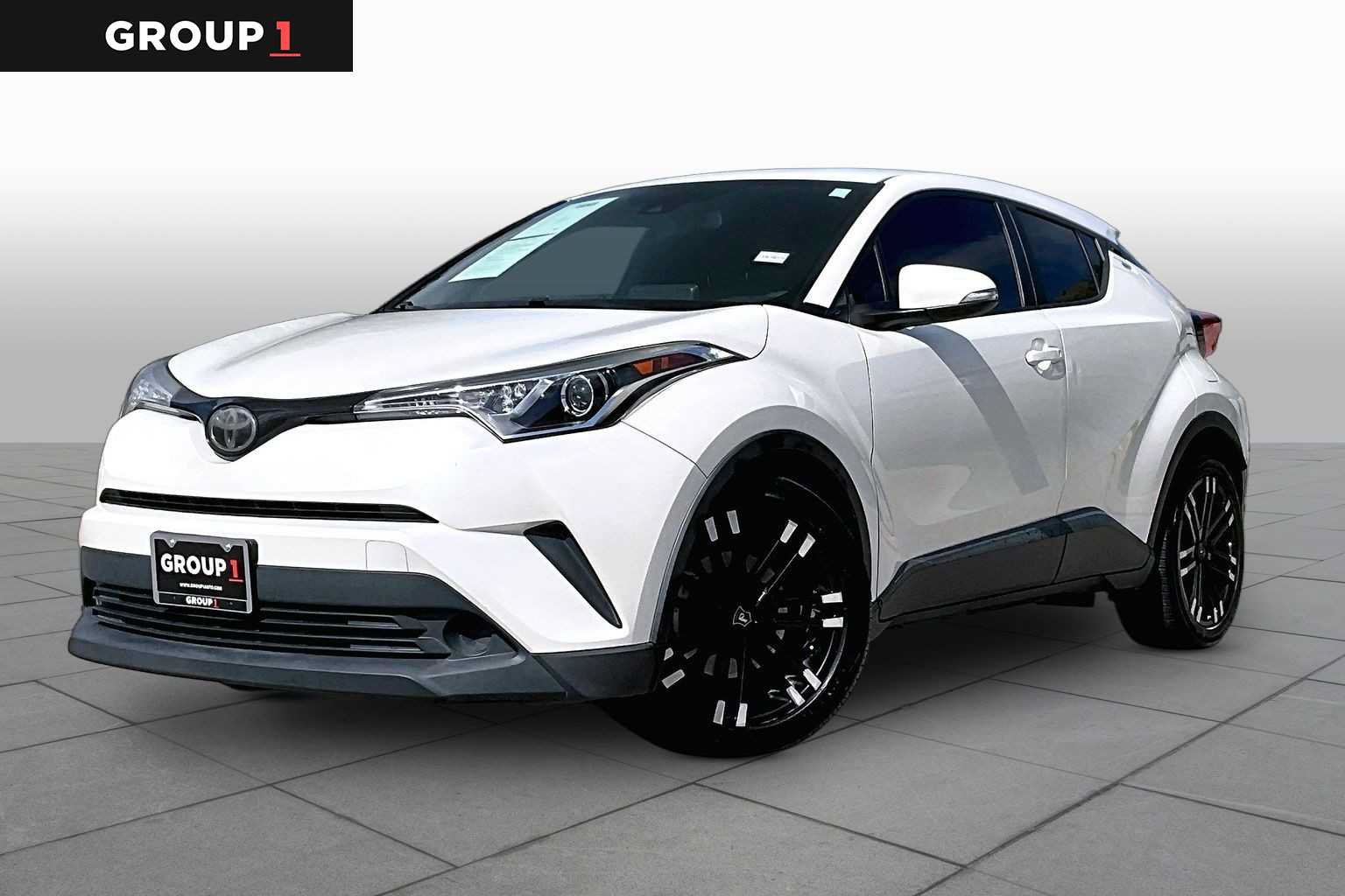Used 2019 Toyota C-HR LE FWD image 1