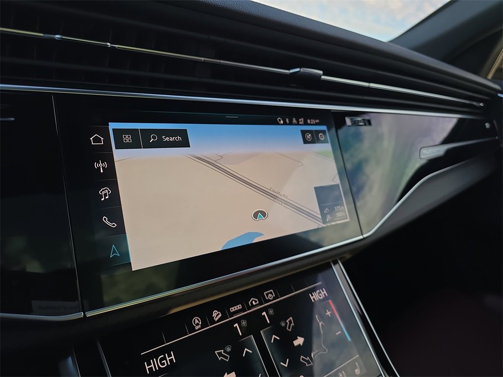 Used 2024 Audi SQ8 Premium Plus image 22