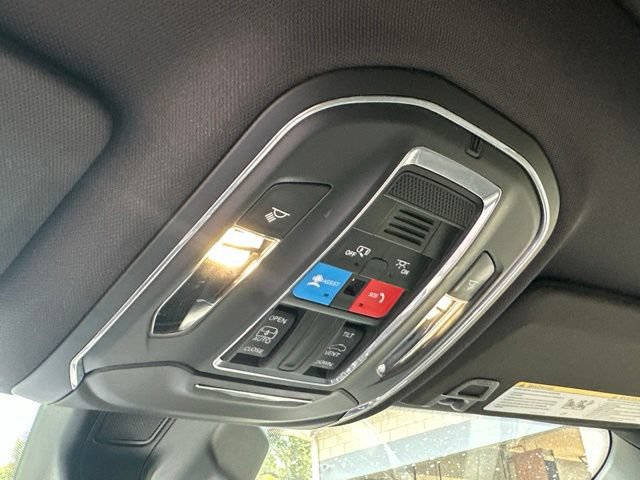 Used 2024 Jeep Grand Cherokee L Laredo AWD/4WD image 9