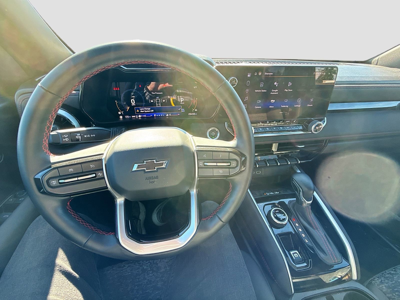 Used 2024 Chevrolet Colorado Z71 w/ Z71 Convenience Package 2 image 15